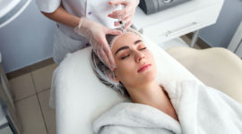 Injection d’acide hyaluronique et Botox, des pratiques en forte hausse